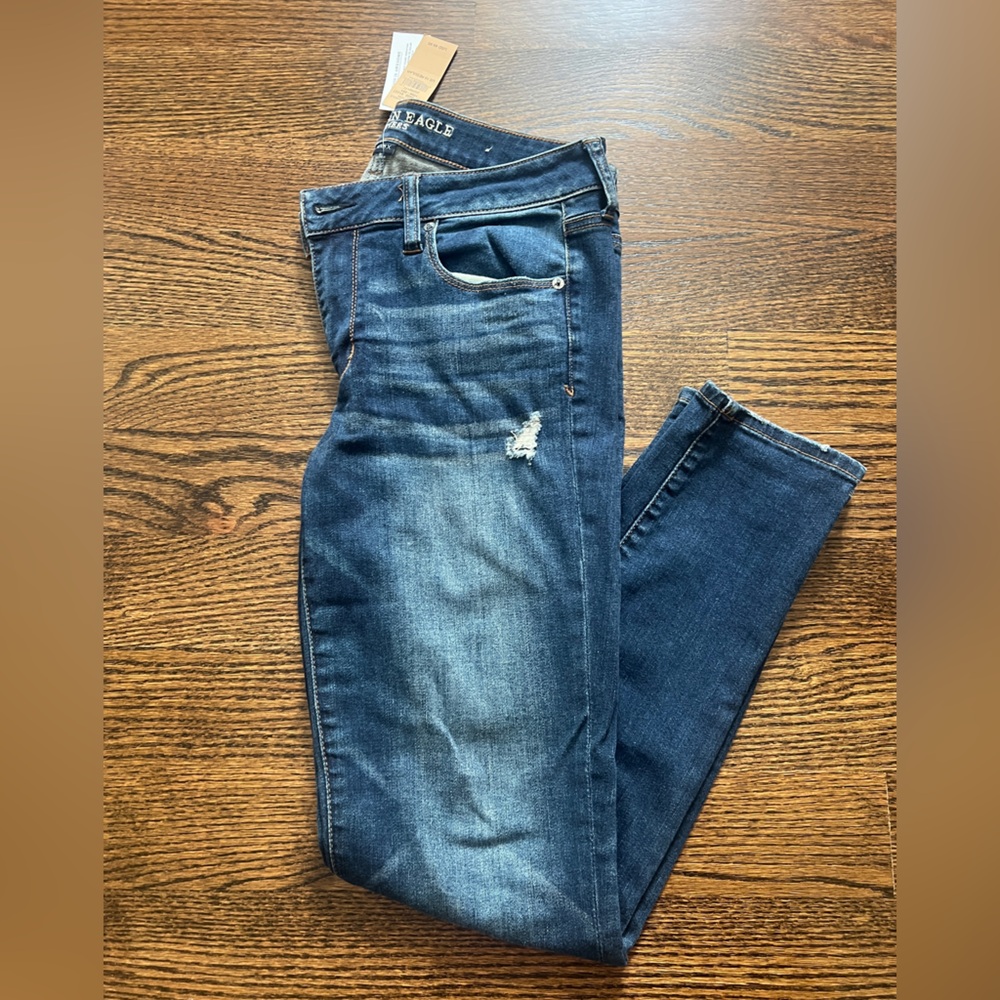 NWT! American Eagle Super Stretch Skinny Jeans